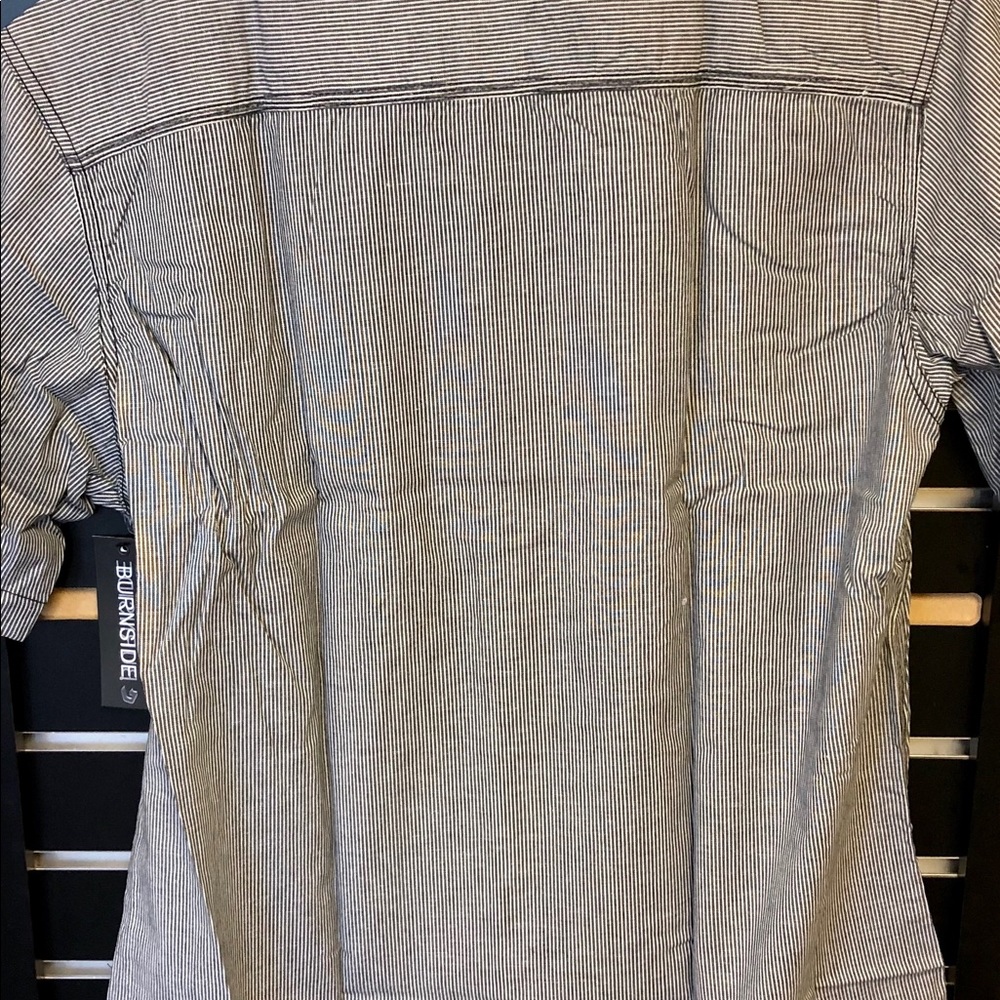 Men’s button down - Picture 7 of 8